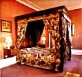 bed1.JPG (12781 bytes)